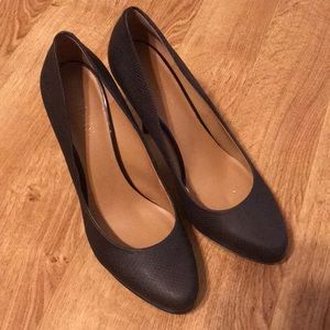 Brown faux snakeskin leather stilettos